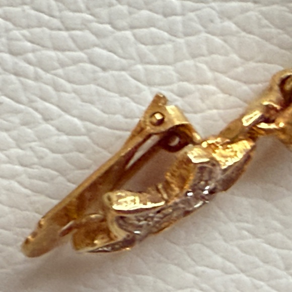 Kenneth Jay Lane Gold and Emerald Green Earrings - Picture 5 of 16